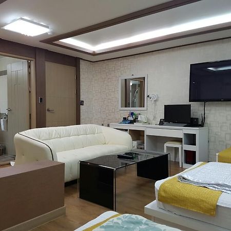 Raon Hotel Gwangyang  Bagian luar foto